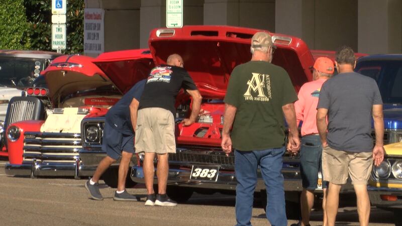 Cruisers flood downtown Gulfport for View the Cruise