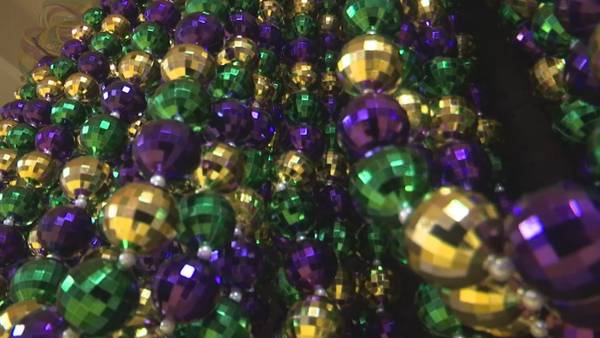 Mississippi Aquarium recycling unwanted Mardi Gras beads